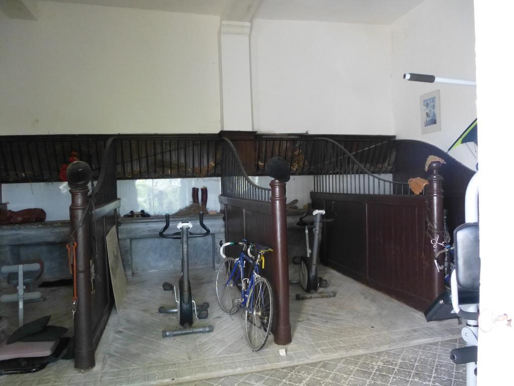 Chateau De La Voute Trôo Esterno foto